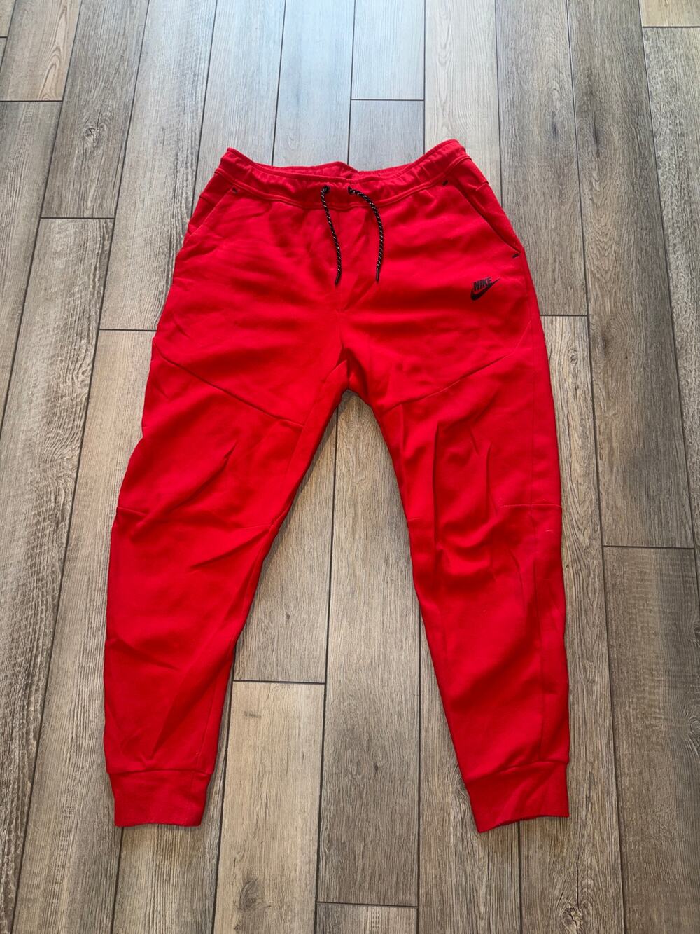 Nike Tech Fleece Joggers University Red Black CU4495-657 Size Large